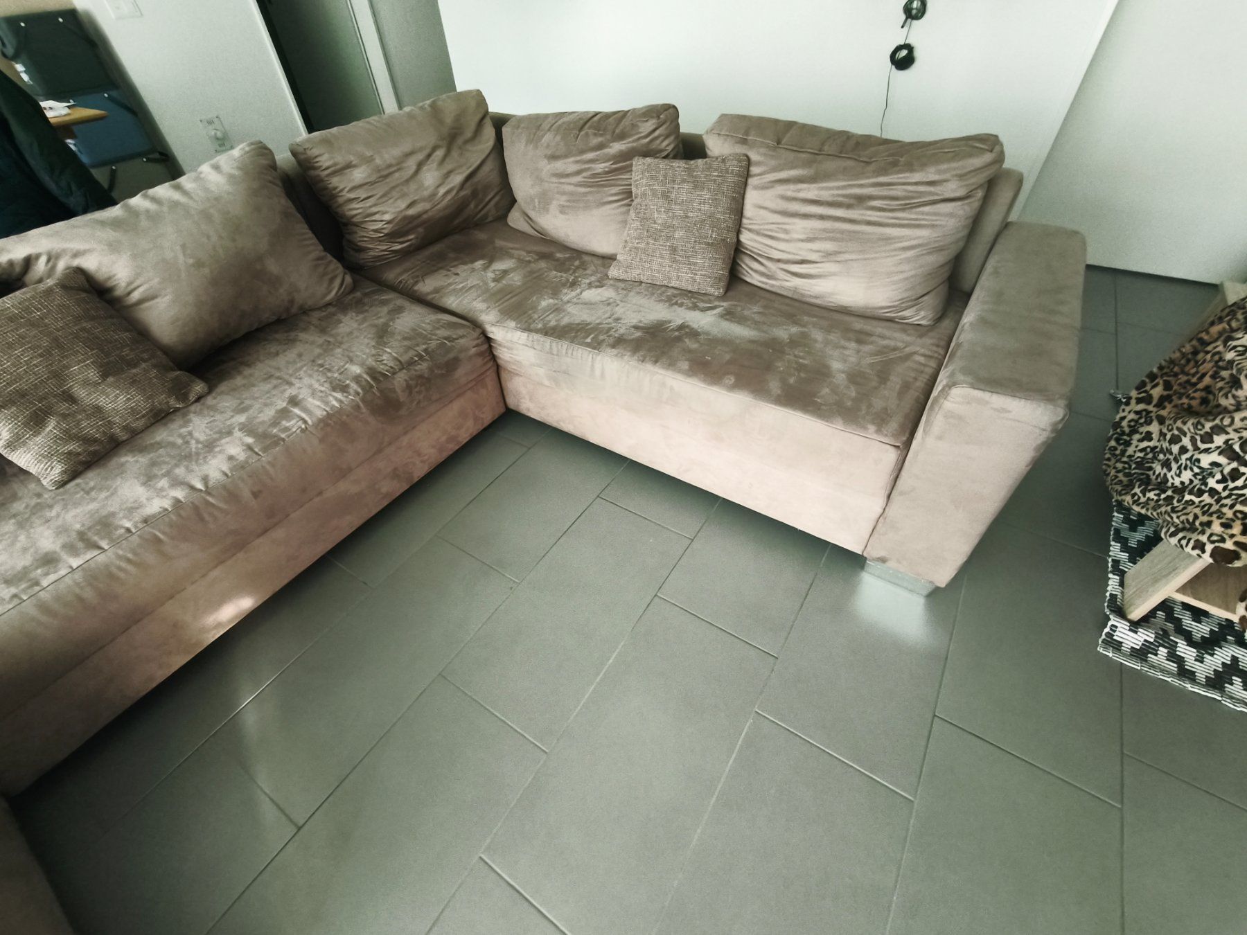 Divani: Wohnlandschaft Sofa mit Ottomane, top Zustand, CHF 300 – Usato da Pfungen venduto da rap_cy29 1