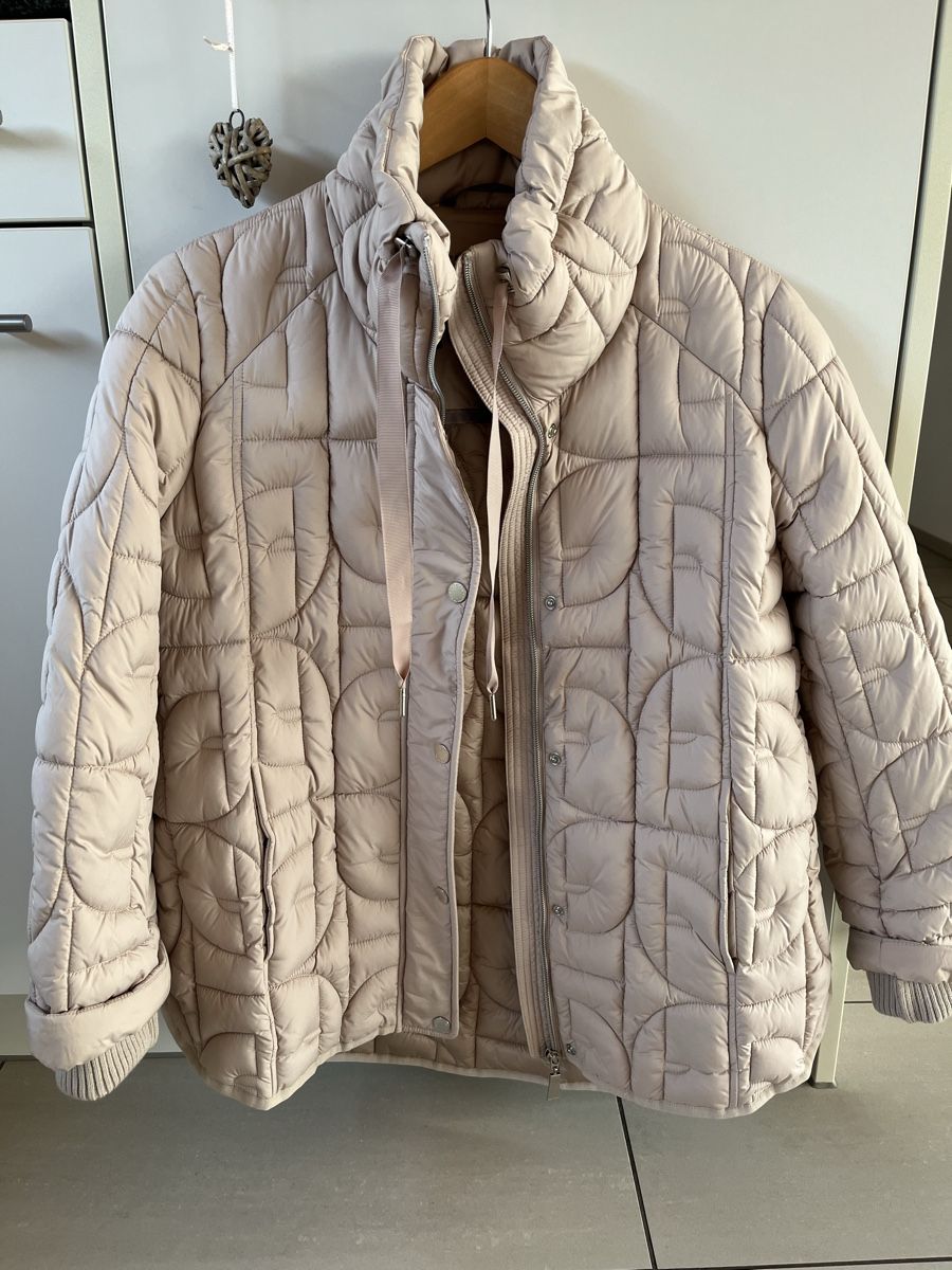 Comma Jacken: Jacke von Comma Gr. 34 – Neu (gemäss Beschreibung) aus Domat-Ems von Pepmatz