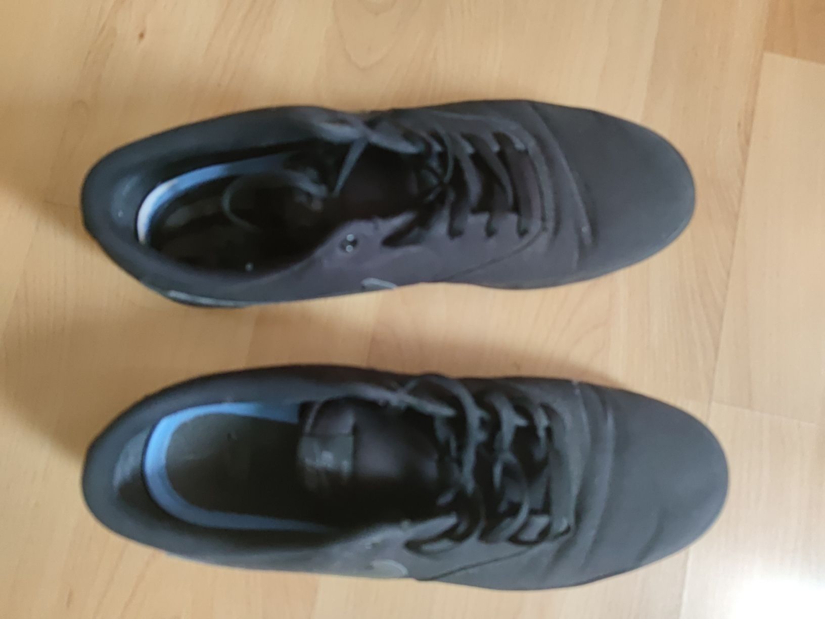 Nike Herrenschuhe: Nike – Gebraucht aus Meggen von Malecifent 1