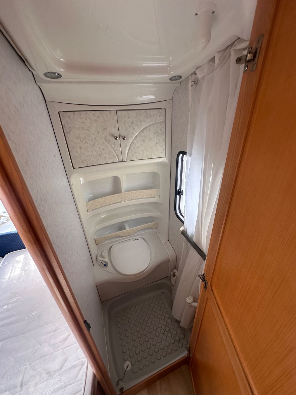 Hobby Véhicules de camping: Hobby 460 Wohnwagen inkl Vorzelt – D'occasion à Otelfingen par inf_2rkm 9