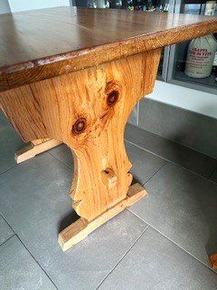 Tische: MaSSivhoLz TisChLi – Gebraucht aus Winkel von zeho 3