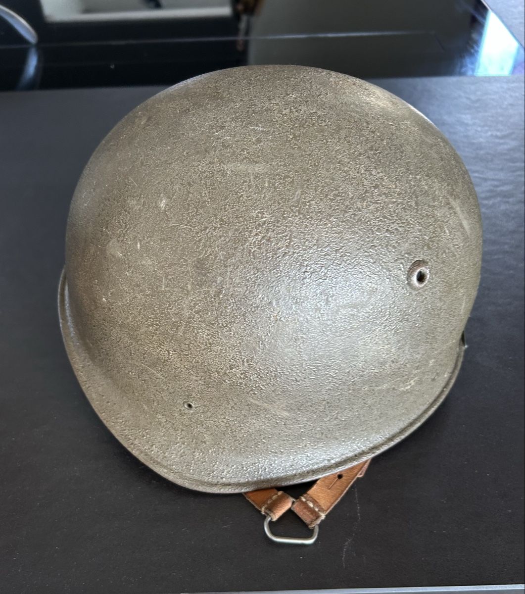 Schweizer Armee Uniformi & Effetti personali: Schweizer Stahlhelm alt – Usato da Allschwil venduto da Filouactiv 1
