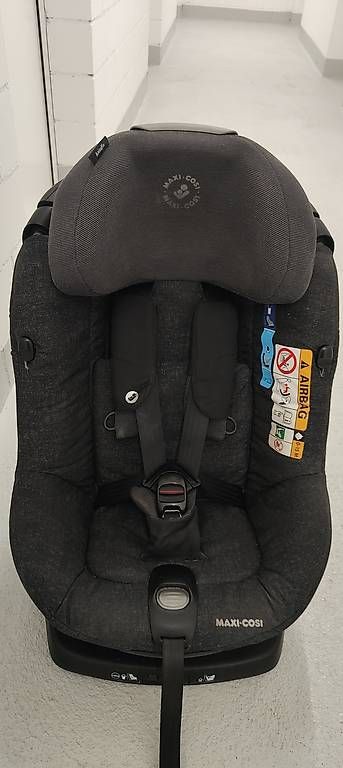 Seggiolini per auto: Maxicosi Kindersitz drehbar – Usato da Ennetmoos venduto da Dan-theMan 3
