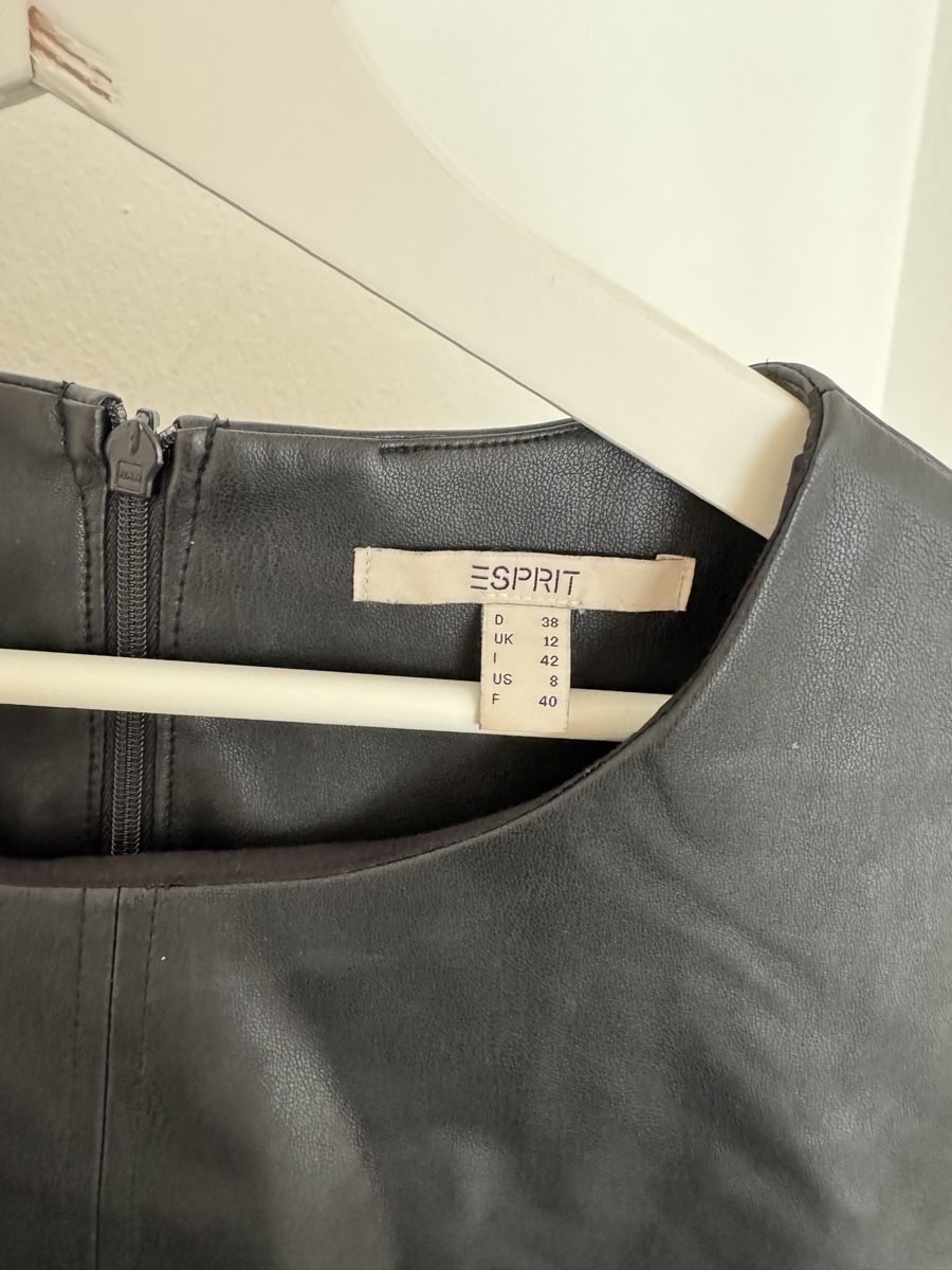 Esprit Vestiti: Schwarzes Kleid in Lederoptik – Usato da Zürich venduto da s.o13 2
