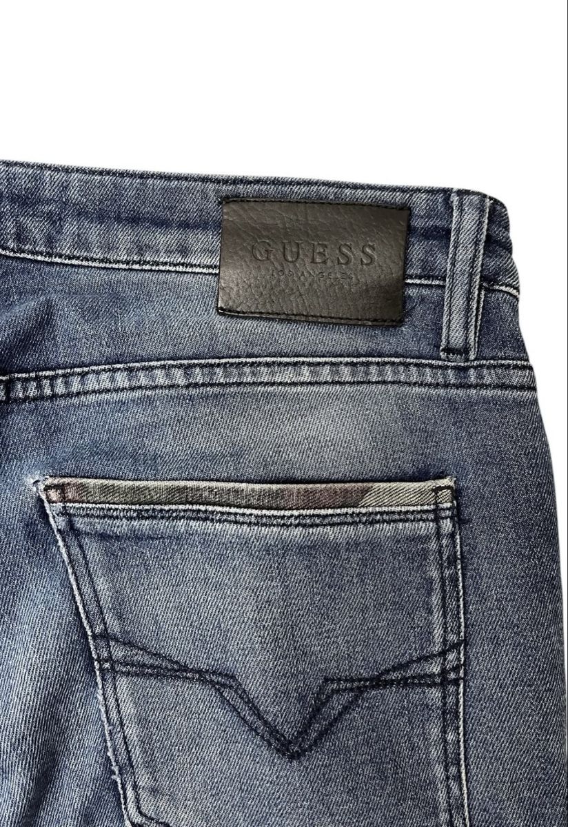 Guess Jeans: GUESS 2000s Camo Biker Jeans – Usato da Adliswil venduto da mikkital 7