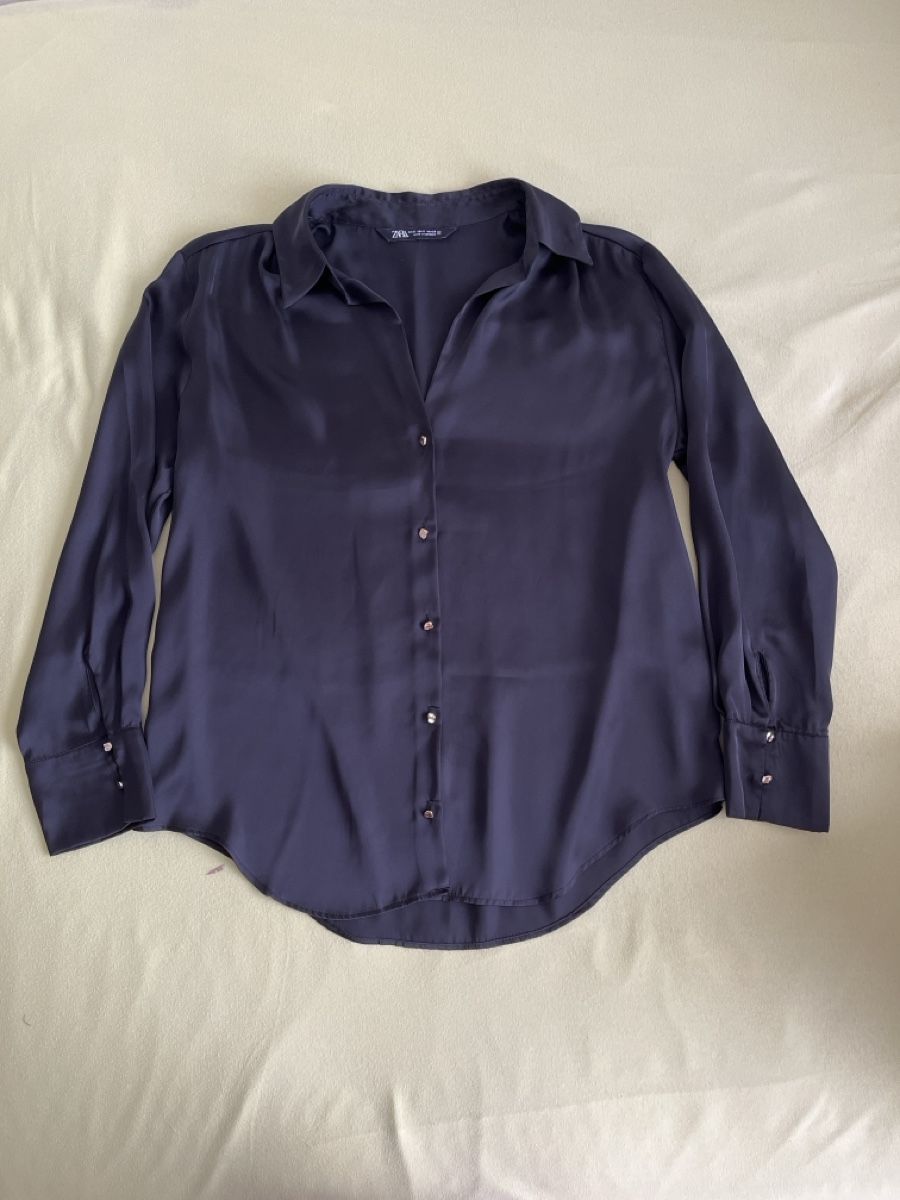 Zara Camicette: Chemise noire satinée  – Usato da Genève venduto da giulia_almnn