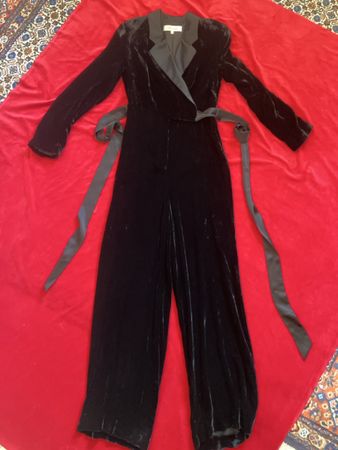 DVF Samt Jumpsuit schwarz Grösse 6