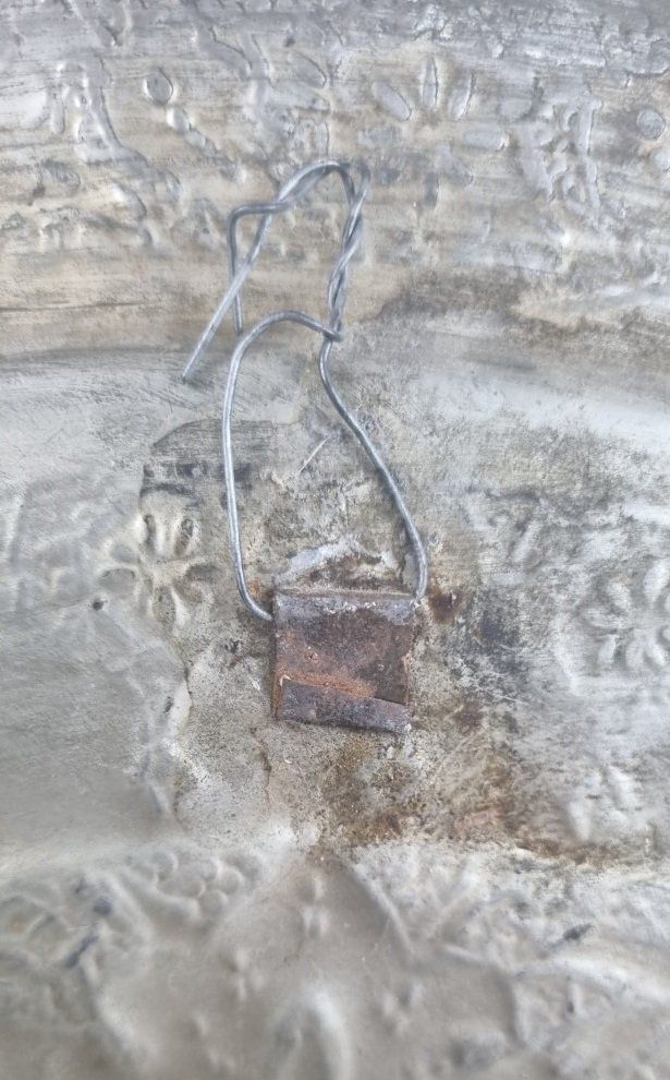 Teller: Schöner grosser Wandteller aus Metall – Gebraucht aus Flums von Flumsantik 4