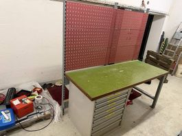 Schöner Lista Werkbank mit 7er Schubladenstock