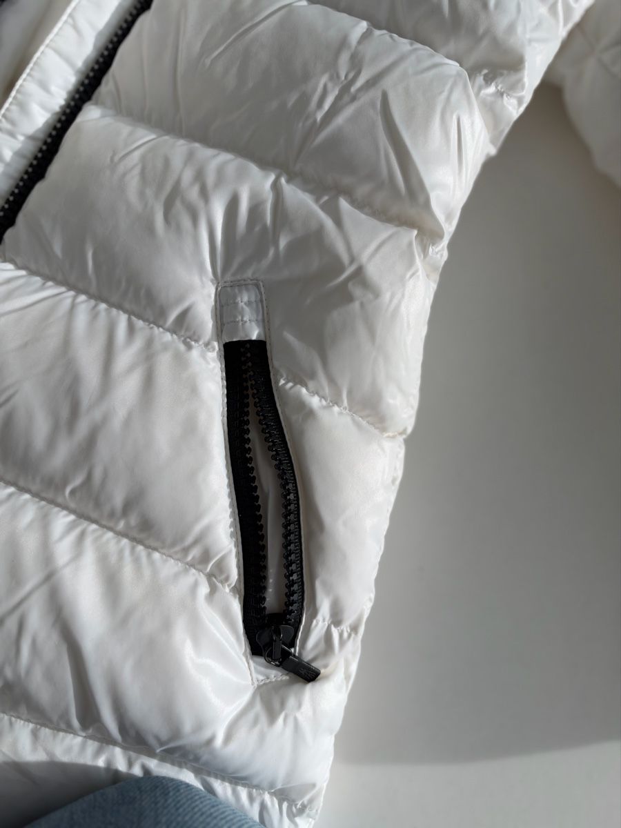 Moncler Giacche & Cappotti: Moncler Daunenmantel (140)  – Usato da Küsnacht ZH venduto da Studjus 2