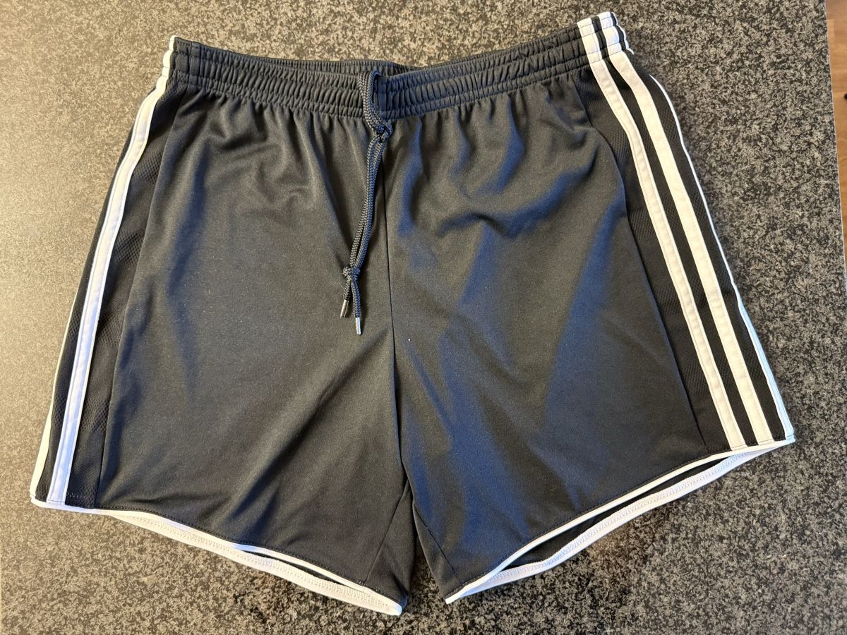 Adidas Pantaloni: Adidas Climacool Shorts schwarz Grösse S  – Usato da zürich venduto da greenmodul 1