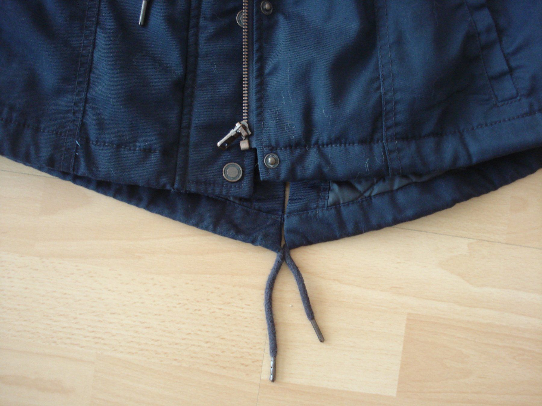Vestes: dunkelblaue Winterjacke Gr. M – D'occasion à Au SG par beanpasa 1
