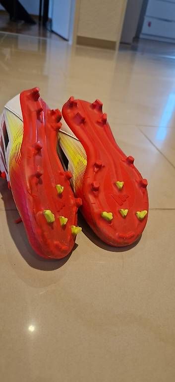 Scarpe per ragazzi: Fussballschuhe Adidas Grösse 32 – Usato da Zürich venduto da daniel.hess82 2