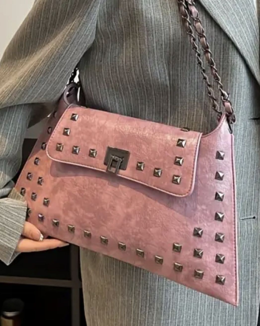 Sacs femmes: Borsa donna rosa con borchie nuova – Neuf (Voir description) à Giubiasco par Stefaniav 1