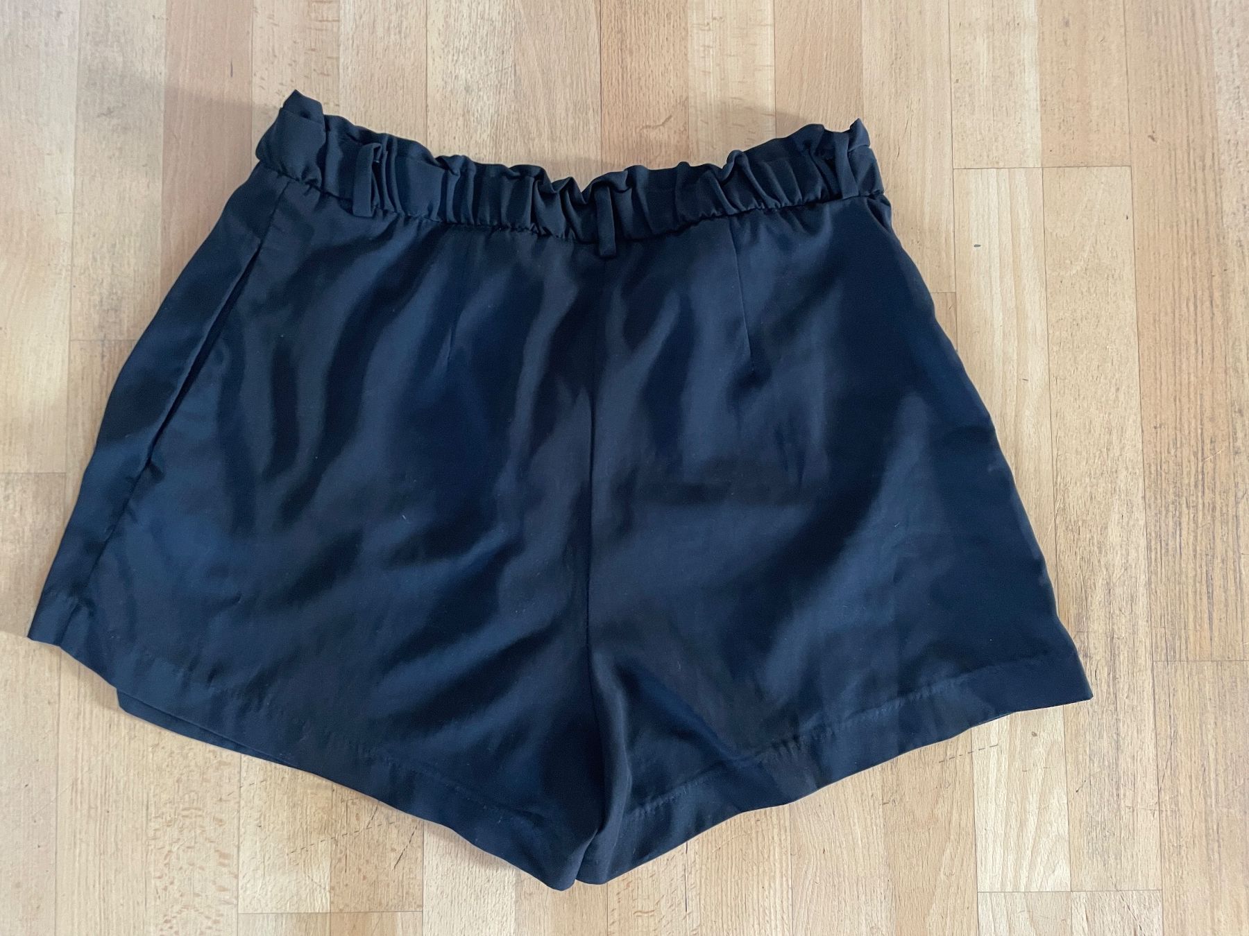 H&M Hosen: Kurze Hose, H&M, Grösse 44 – Gebraucht aus Winterthur von sabinemarie 2