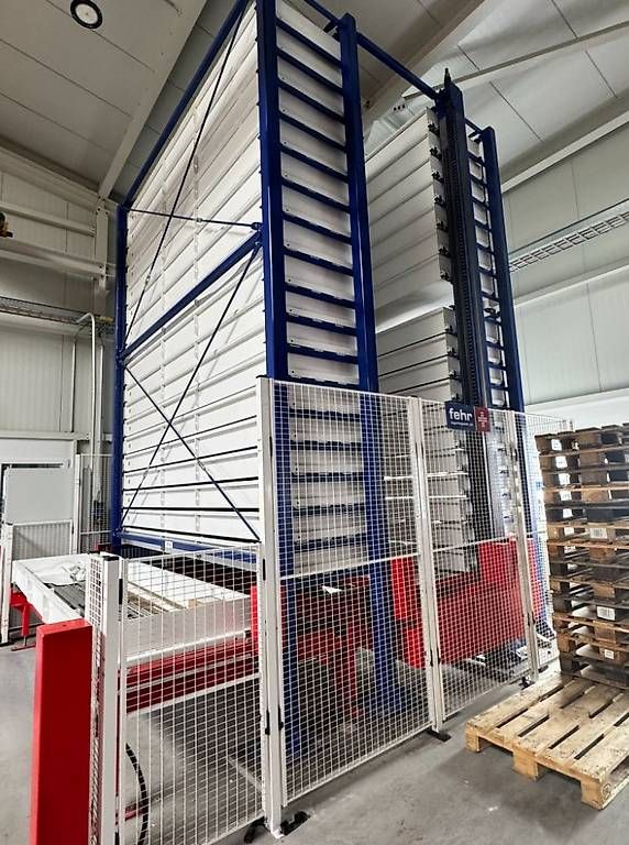 Étagères: Lagerlift, Lagersystem – D'occasion à Bilten par ELYSATOR 1