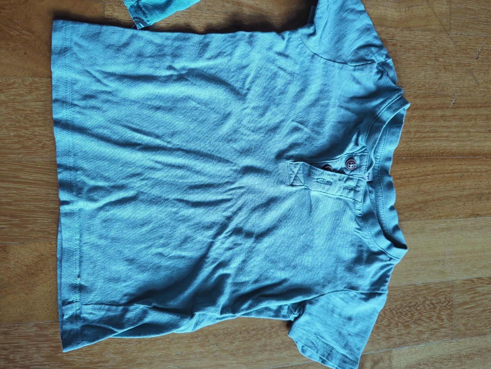 Camicie, T-shirt & Polo: Kinder T-shirt Gr. 98 – Usato da Eglisau venduto da raf_hn2x 5