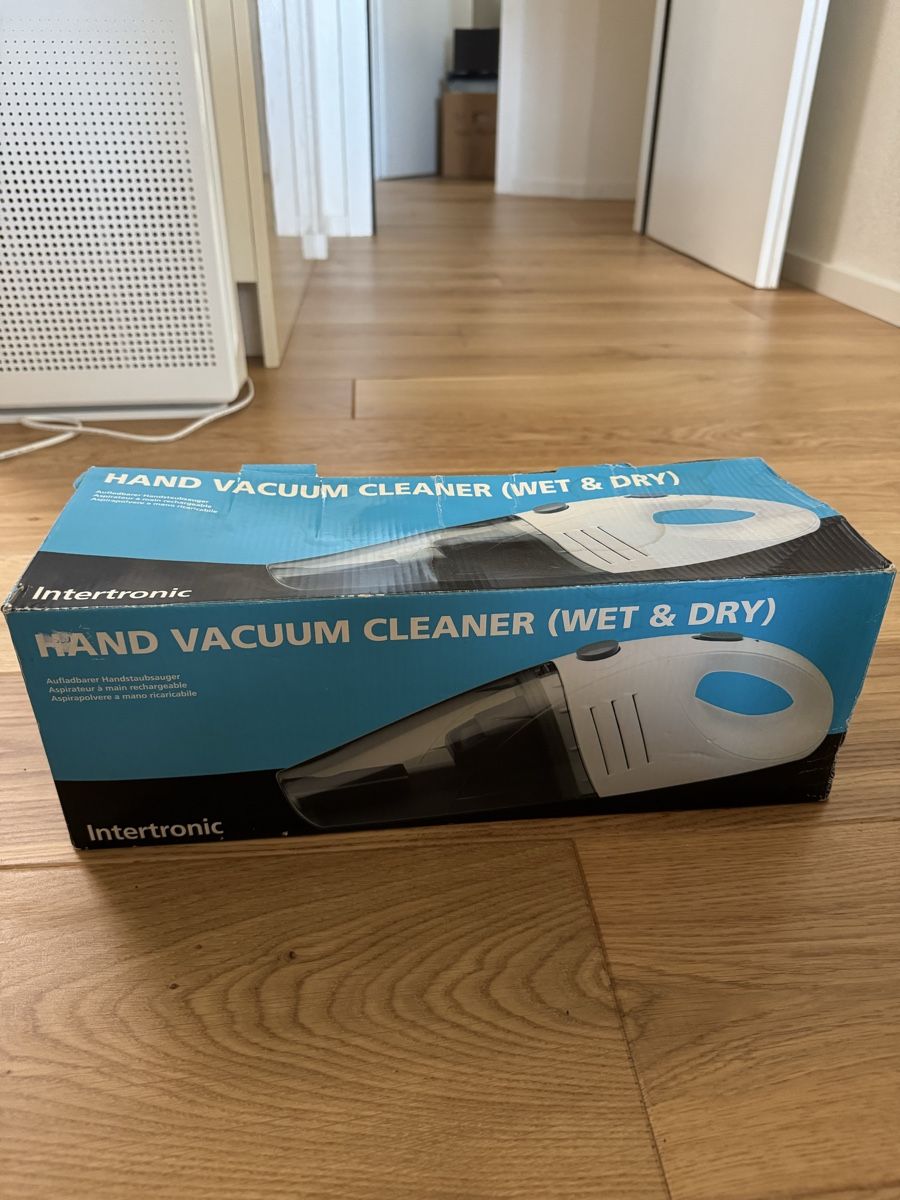 Aspirapolveri & Accessori: NEW Portable Vacuum Cleaner Intertonic – Nuovo e nell'imballaggio originale da Neuchatel venduto da Mia_G