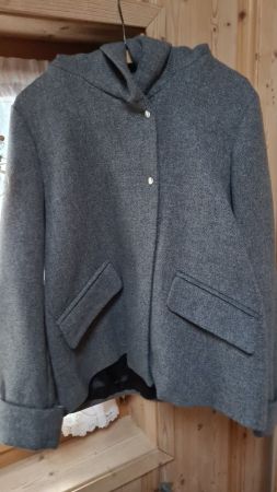 Wunderschöne,graue neue Jacke  kapuzze gr.L