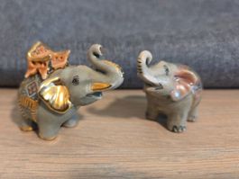2 Miniatur Glückselefanten aus Keramik – Handbemalt