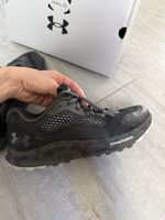 UNDER ARMOUR Sport Schuhe Gr. 37.5