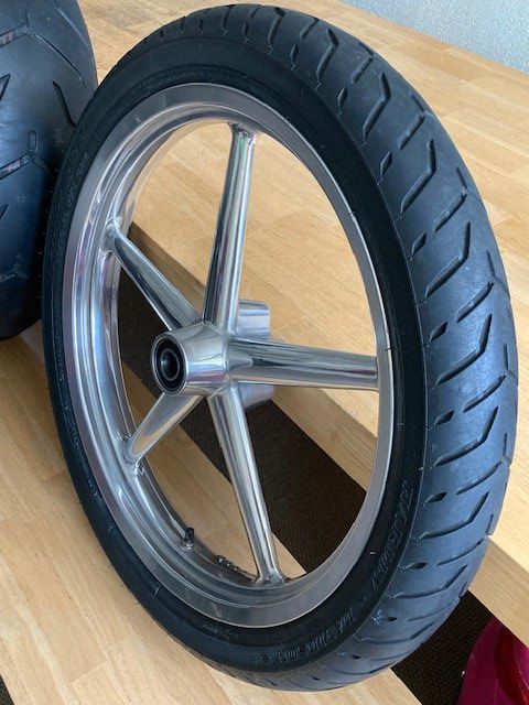 Harley-Davidson Pneumatici & Ruote complete: Harley Davidson Custom Räder Rocker C fxcwc – Usato da Affoltern am Albis venduto da premiumparts 6