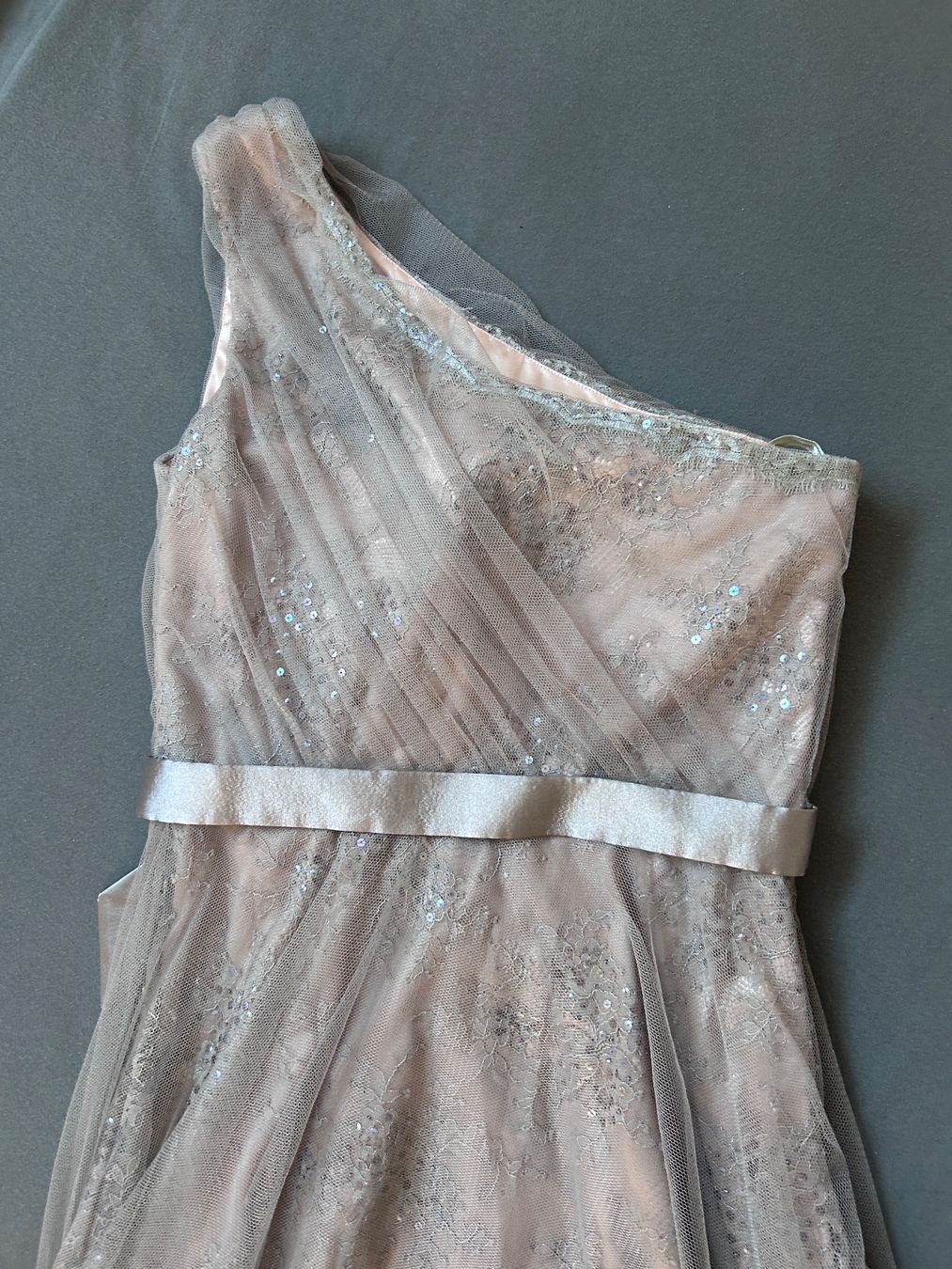 Vestiti: Festkleid – Usato da Möriken AG venduto da EveMllr 2