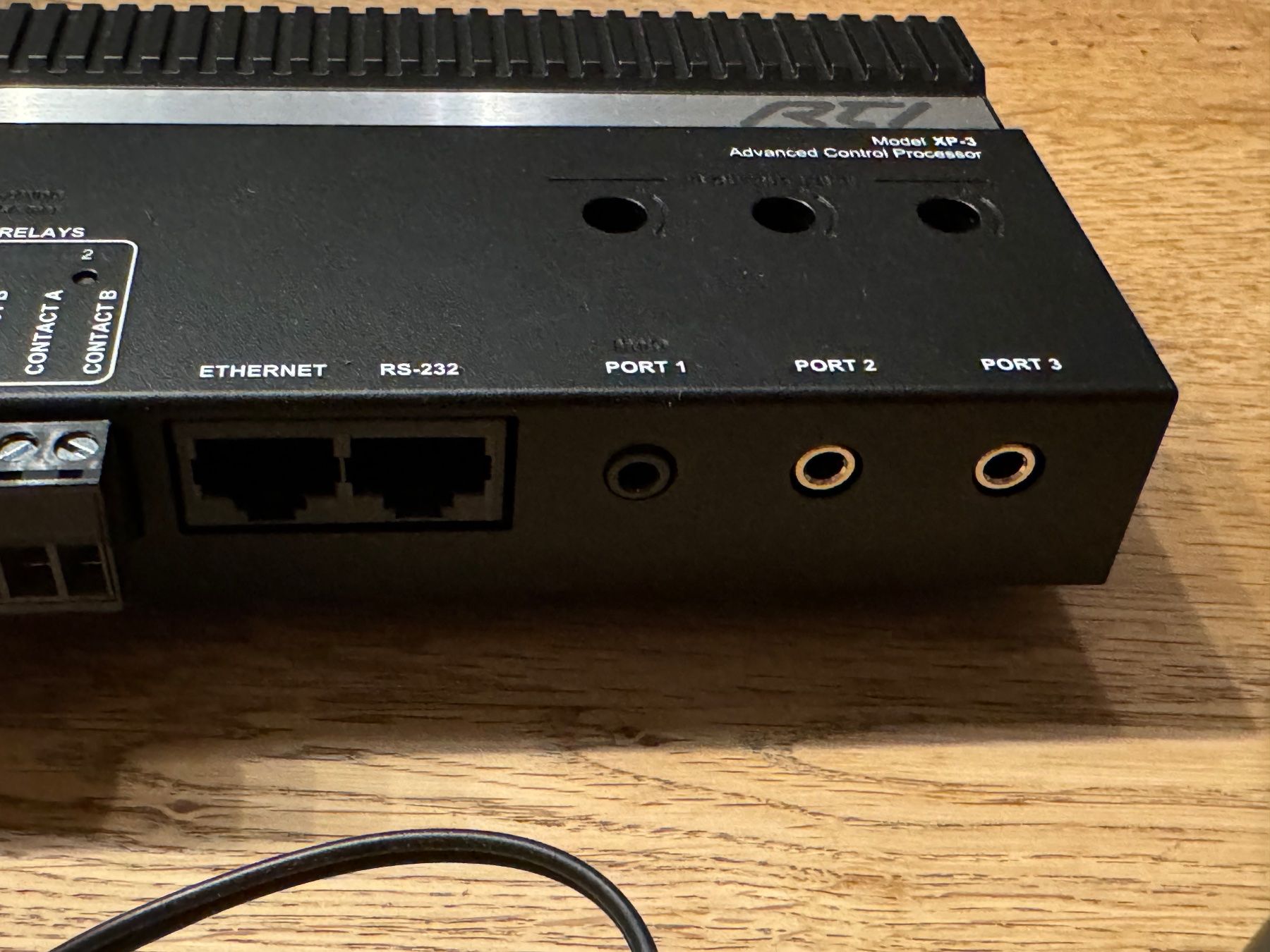 Amplificatori: RTI ZubehörKomp. inkl.Xp-3 Control Processor, Fernbedienung – Usato da Thun venduto da Topmat 1