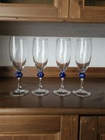 4 Champagnergläser mit blauen Kugeln guter Zustand