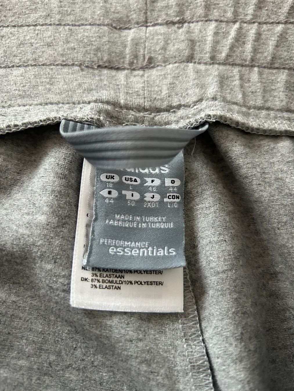 Adidas Completi & Tailleur: Training Damenanzug  Adidas – Usato da Zofingen venduto da Bolec 6
