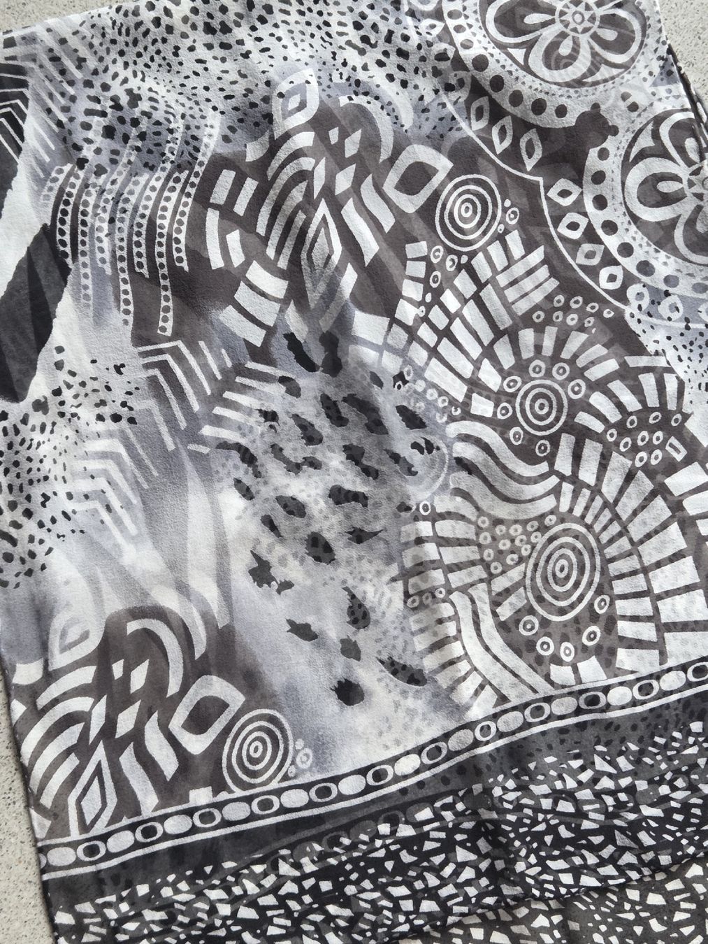 Codello Foulard & Sciarpe: Seidenschal 38 x 150, von Codello, handrolliert – Nuovo e nell'imballaggio originale da Frauenfeld venduto da Schenken-mit-Herz 2