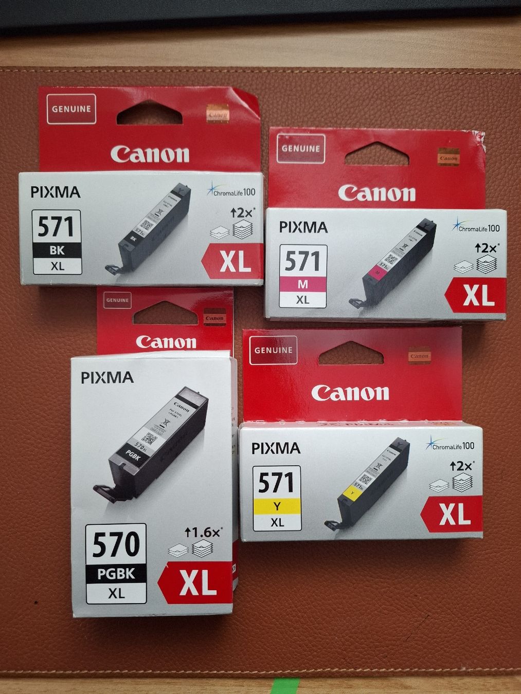 Canon Cartucce per stampanti & toner: Canon Druckerpatronen 571 570  – Nuovo e nell'imballaggio originale da Brig venduto da Tucan_52wm