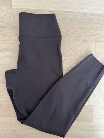 H&M Move Leggings Dunkelbraun Grösse L Perfekt für Sport!