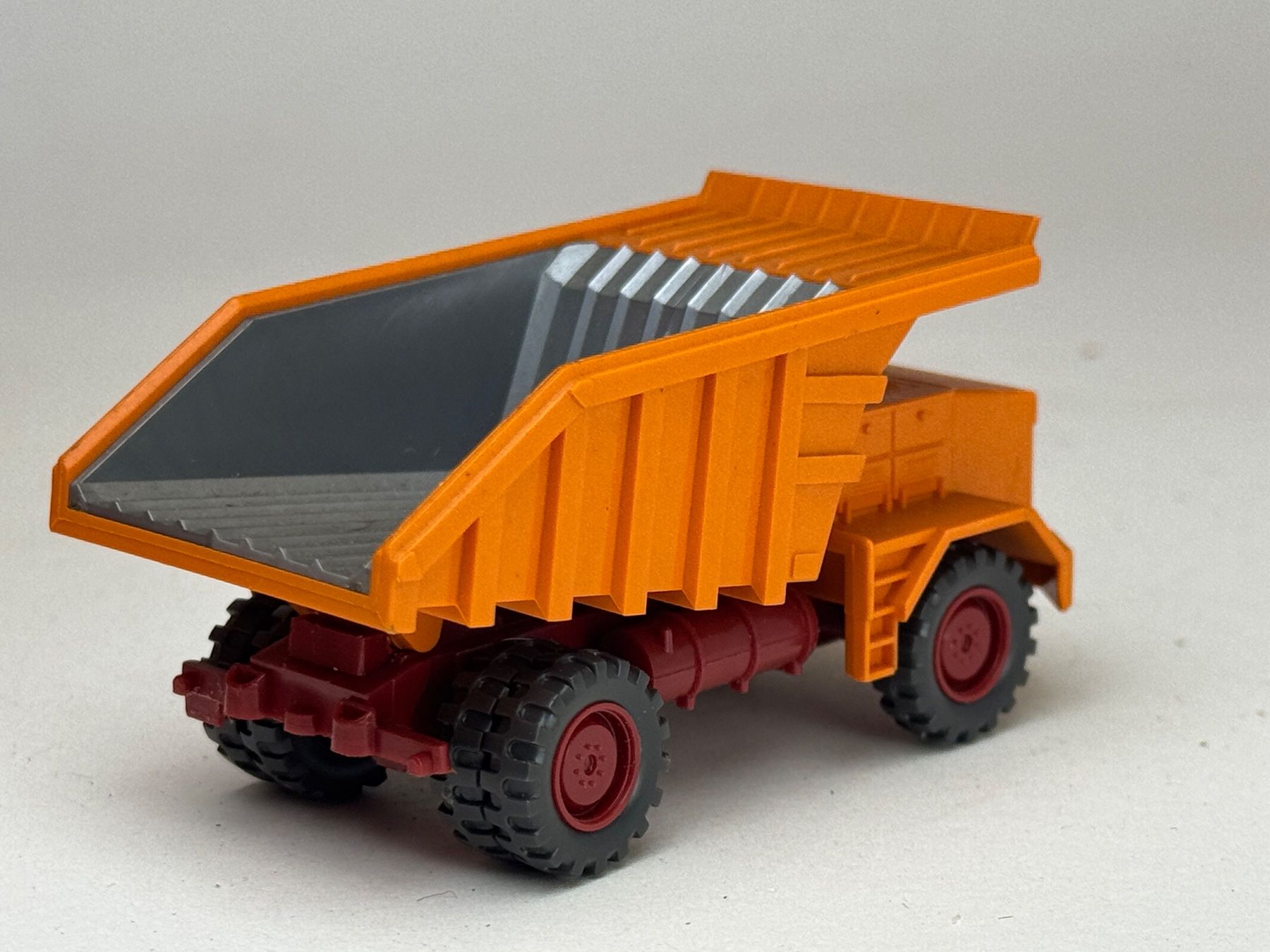 Wiking Modellini d'auto: GB- Wiking Kaelble Kipper orange – Usato da Elm venduto da Wikmtz 1