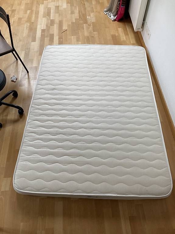 Materassi: Schaumstoff Matratze 140x200, Top Zustand – Usato da Tenniken venduto da Gnade27