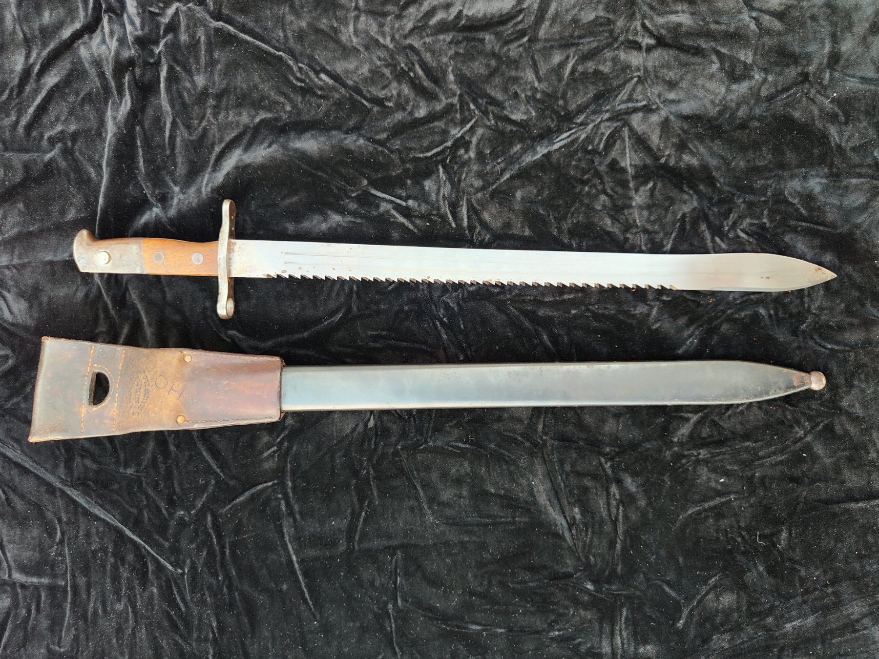 Schweizer Armee Stichwaffen: Sägebajonett Ord. 1914 – Gebraucht aus Bauma von SwissMilitaria 2