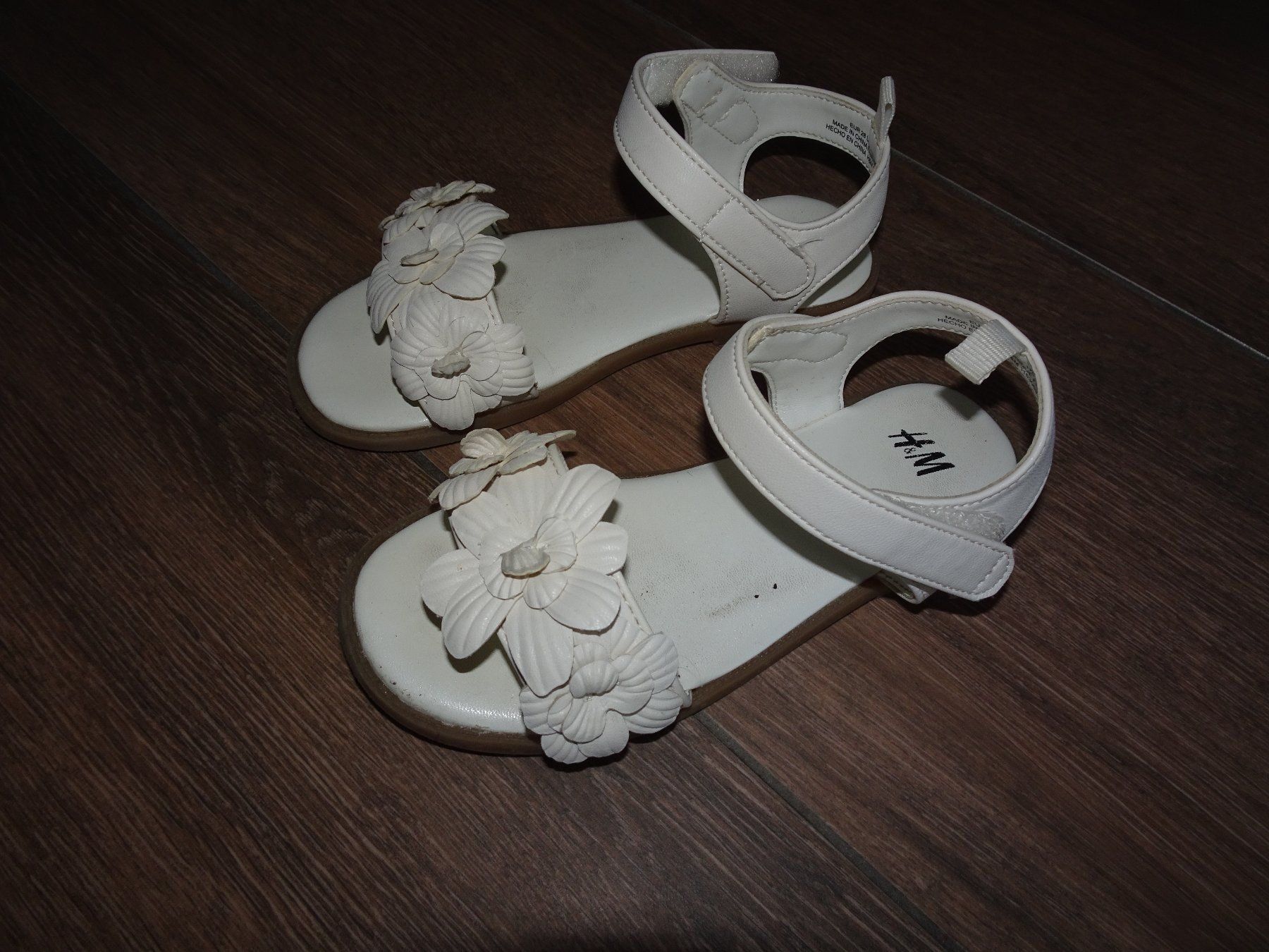 Scarpe per ragazze: Mädchen Sandale GR 28 – Usato da Langnau am Albis venduto da Judithsebi 1