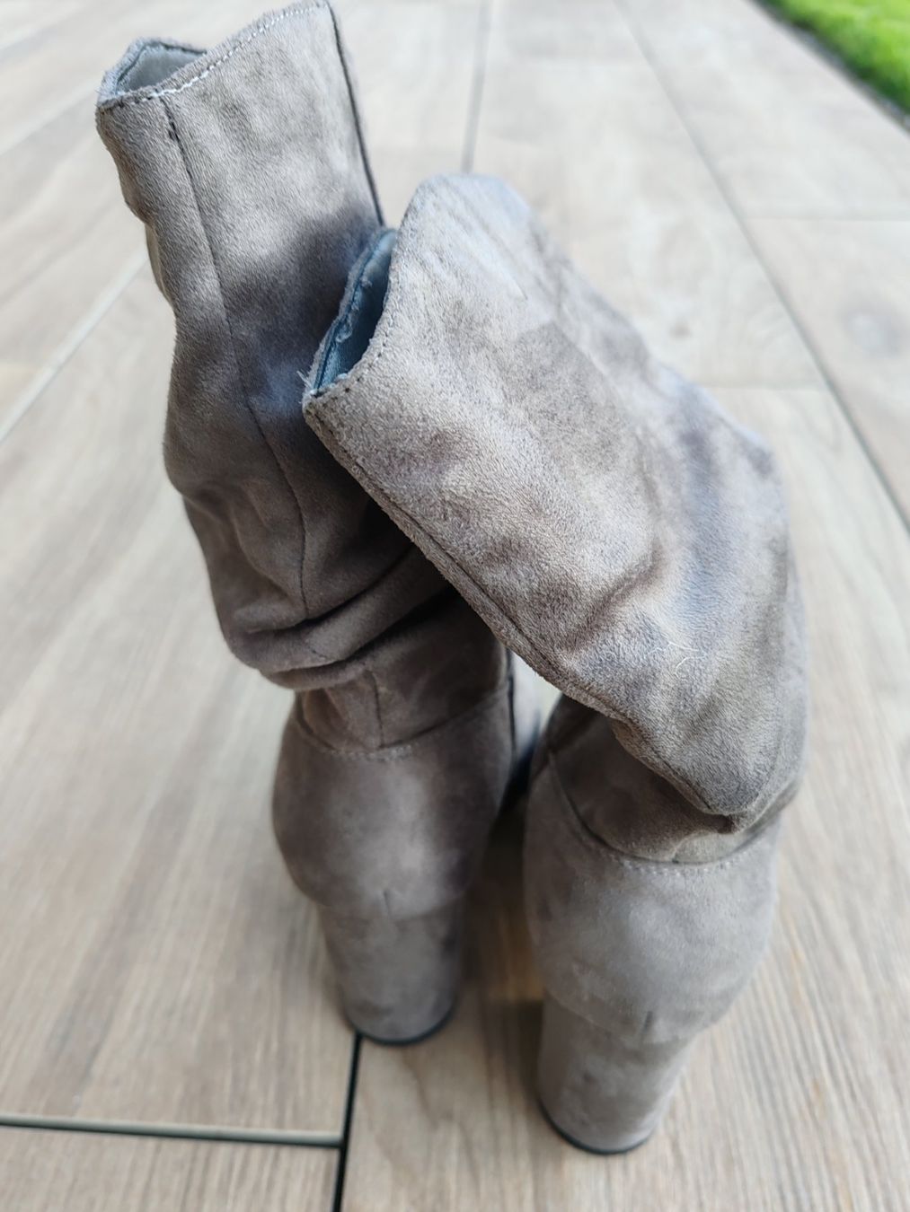 Zalando Scarpe da donna: Neuwertige Stiefel, weiter Schaft – Nuovo (secondo la descrizione) da Egnach venduto da bgdo26 5