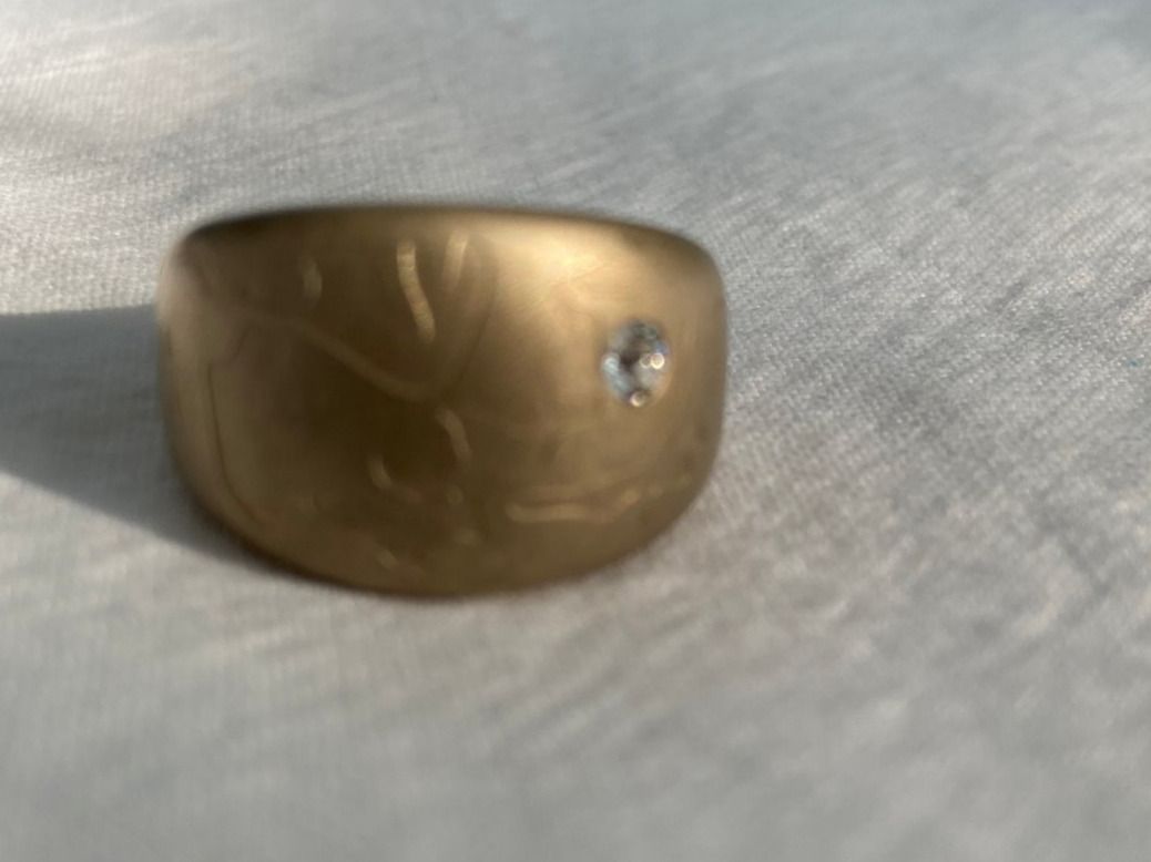 Anelli: Mattgoldfarbener Damenring mit Glitzersteinchen – Nuovo (secondo la descrizione) da Huttwil venduto da graesihu 5