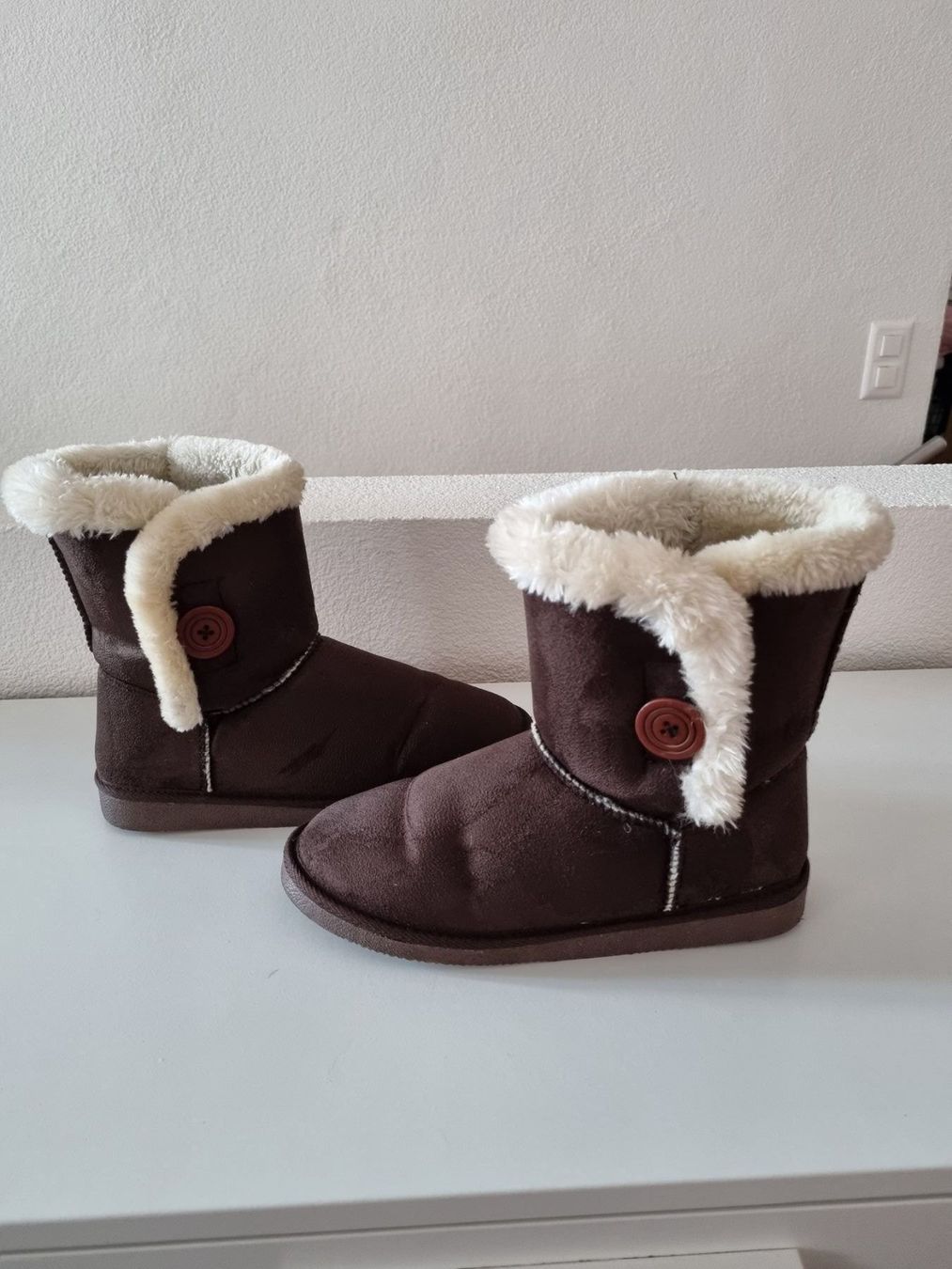 Chaussures filles: Winter Boots – D'occasion à Mendrisio par ann_d9pf 1