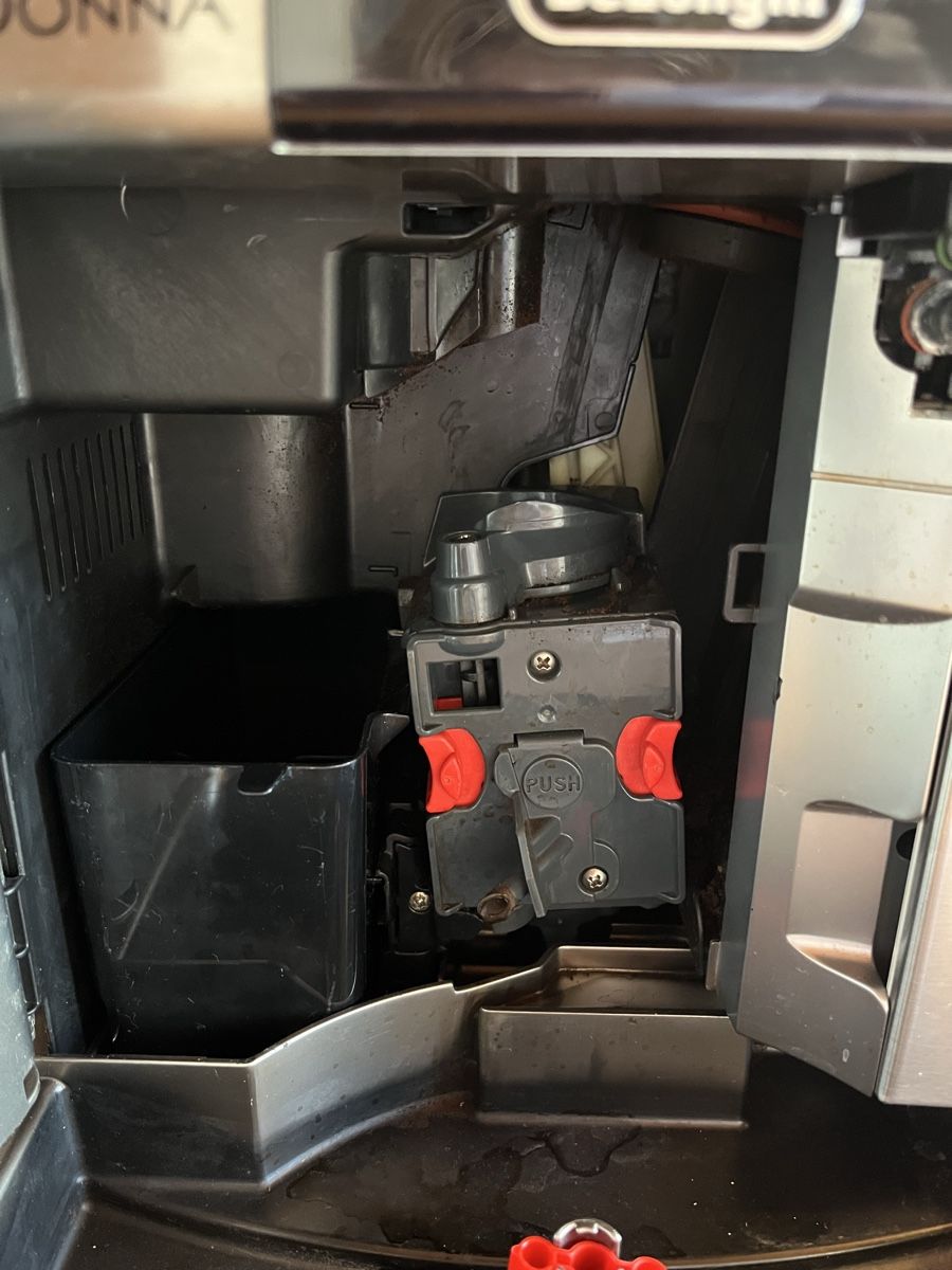 De'Longhi Macchine per caffè & Macchine per espresso: Delonghi PrimaDonna - Kaffeevollautomat – Usato da St. Gallen venduto da louis.anton 5