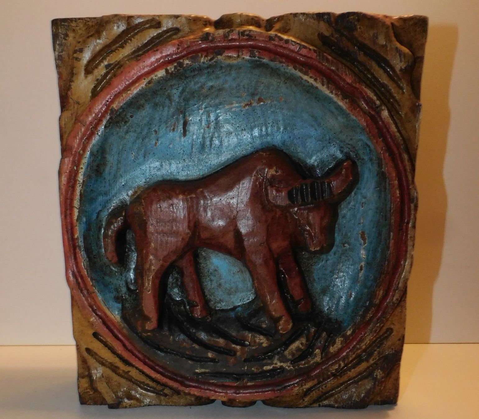 Sculture & Statue: Kunsthandwerk Holz handgeschnitzt - Sternzeichen Stier – Usato da Sursee venduto da 76 2