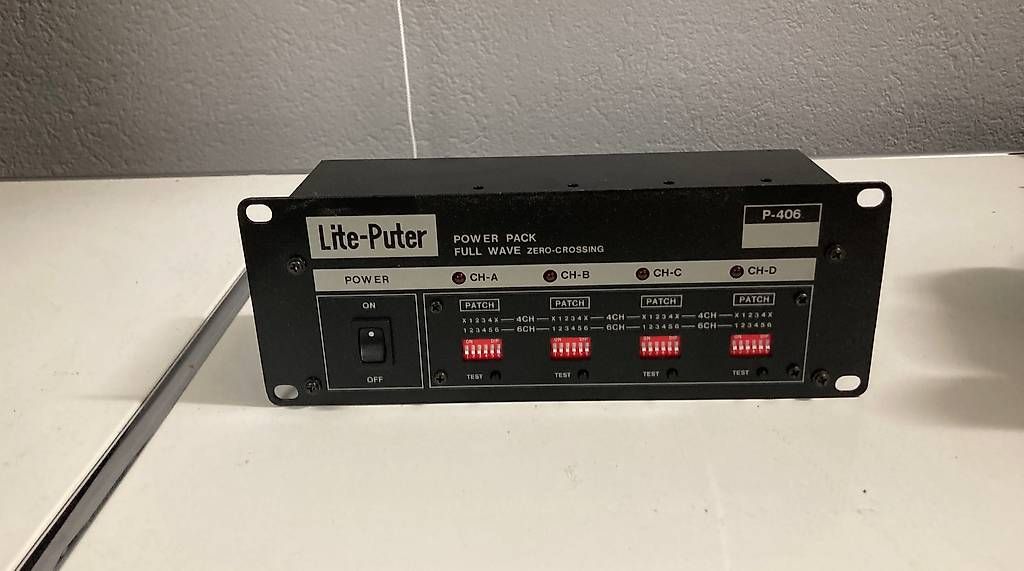 Lampade: LITE Puter – Usato da Zürich venduto da partnersingmbh