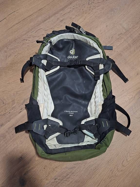 Rucksäcke: Deuter Rucksack Freeride Pro 30 L – Gebraucht aus Röthenbach i.E. von ger_jvs7