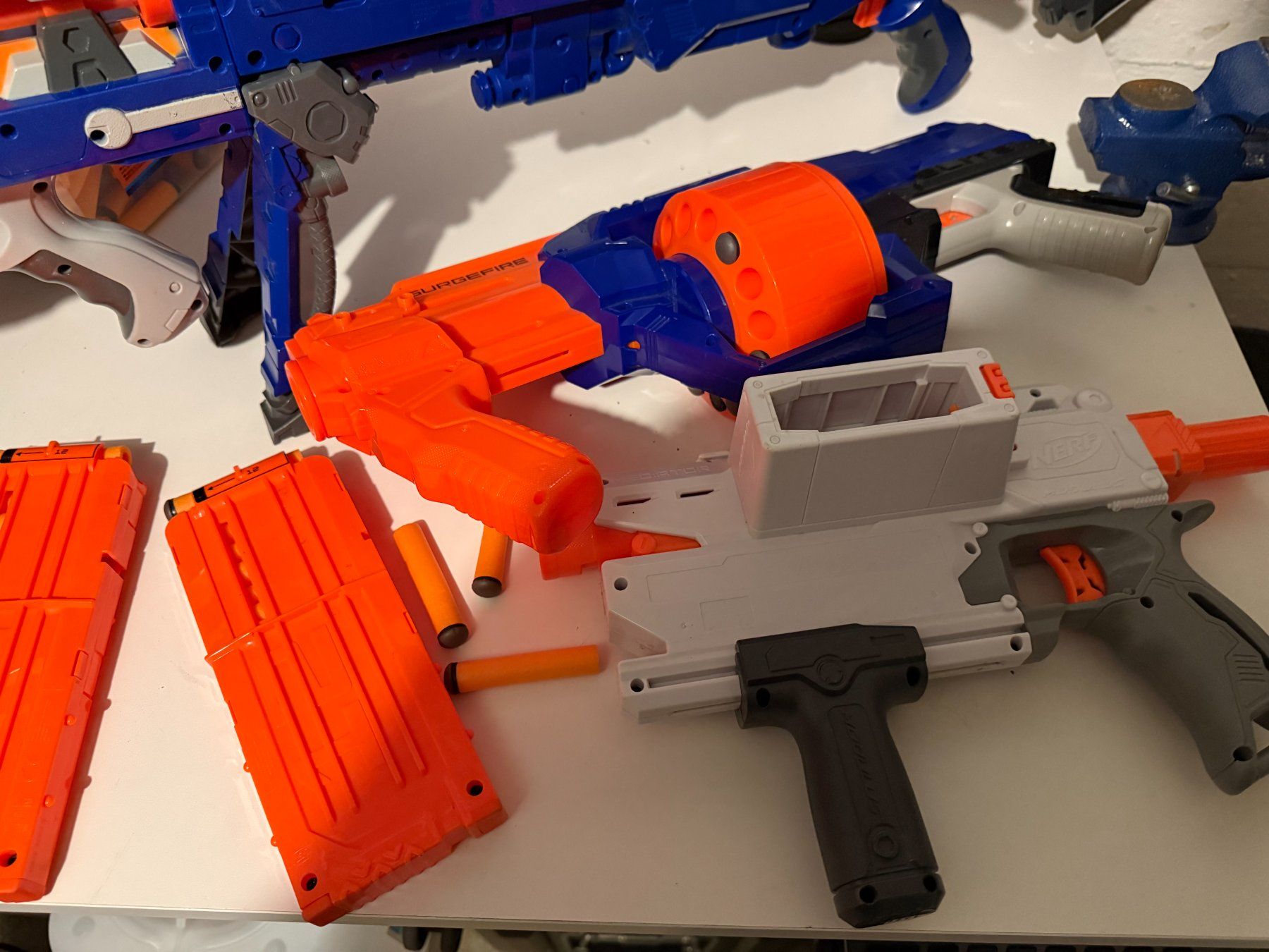 Nerf Giocattoli: Nerf Set mit viel Munition – Usato da Sursee venduto da flying_frog 1