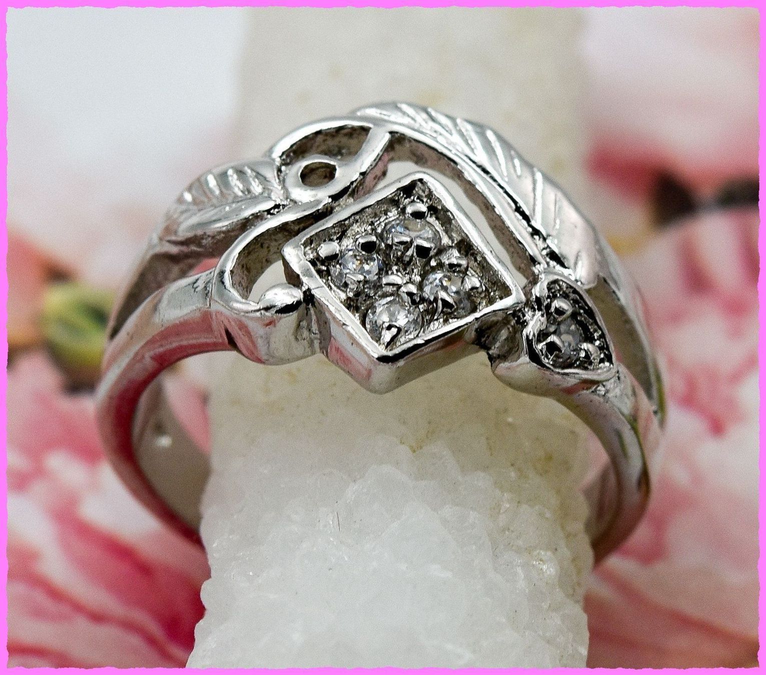 Anelli: Bezaubernder Ring mit Zirkonia – Nuovo e nell'imballaggio originale da Oberglatt ZH venduto da Diamond-Girl 2