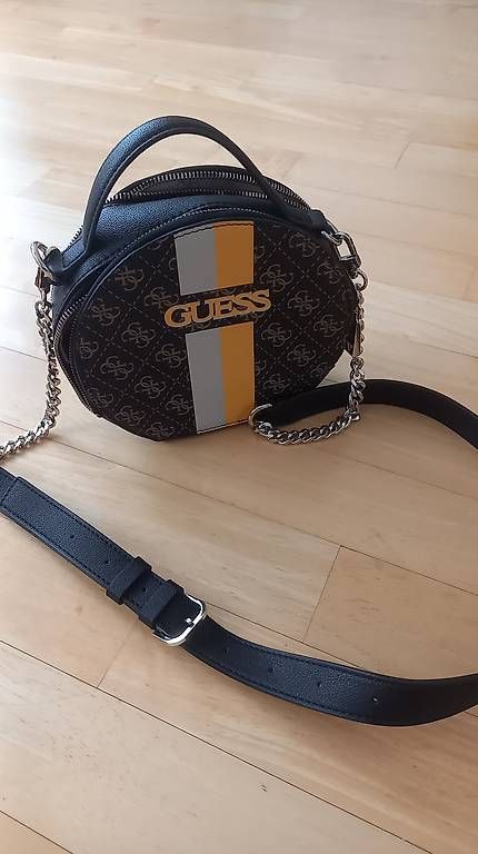 Taschen für Damen: GUESS VIKKY Crossbody Bag – Gebraucht aus Allschwil von Camy061