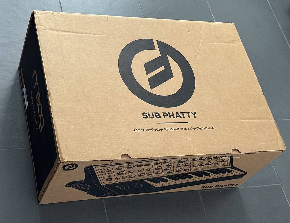 Musikinstrumente: Moog Sub Phatty Bass Synthesizer – Gebraucht aus Münchenstein von NSP97 1