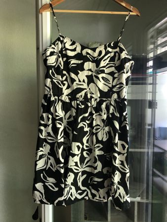 Abito estivo H&M con stampa floreale - Taglia M - Nuovo!