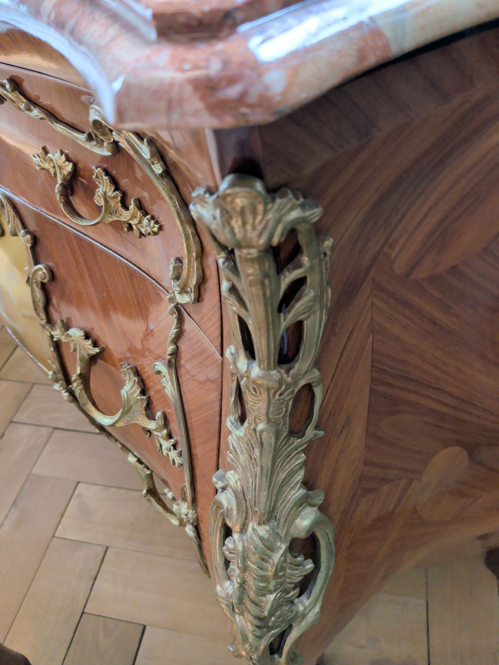 Armoires: Barockschrank mit Gemälde – D'occasion à Dietfurt par Subforce1853 4